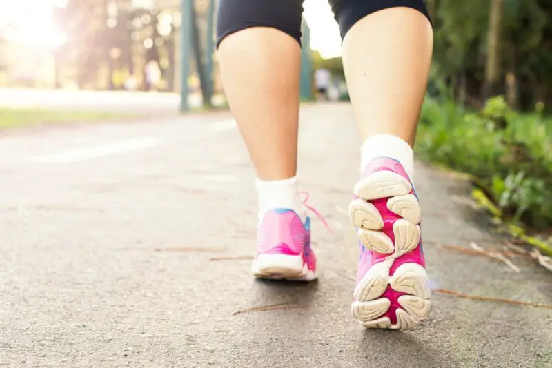Walking and loss of weight. | See the correct way